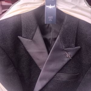 Barabas slim fit size 44R/XL Style B2349# black dress coat Excellent GQ